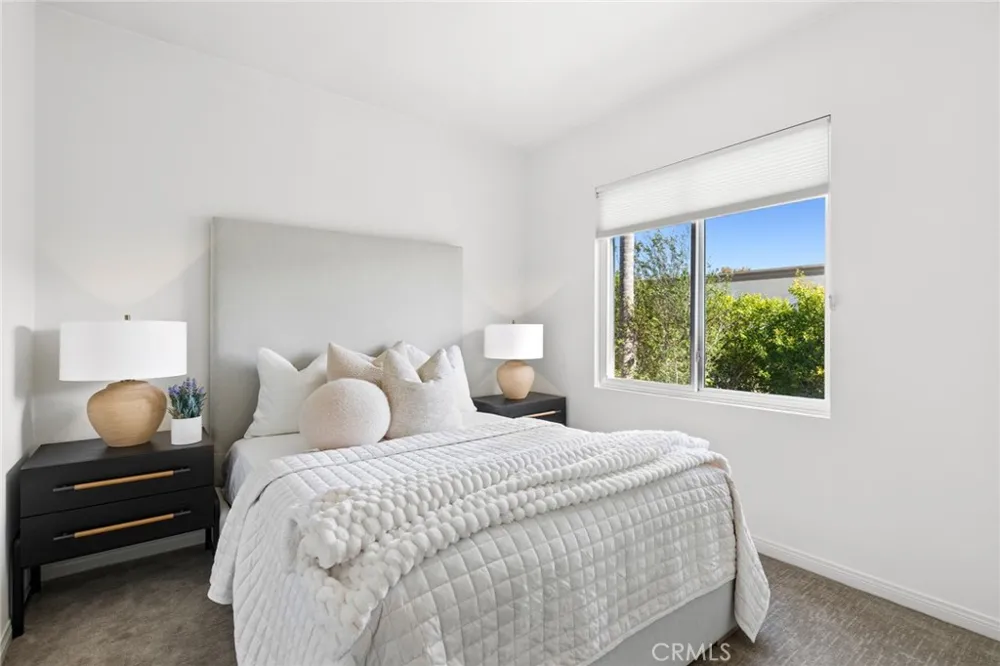 5266 Acorn Huntington Beach, CA 92649