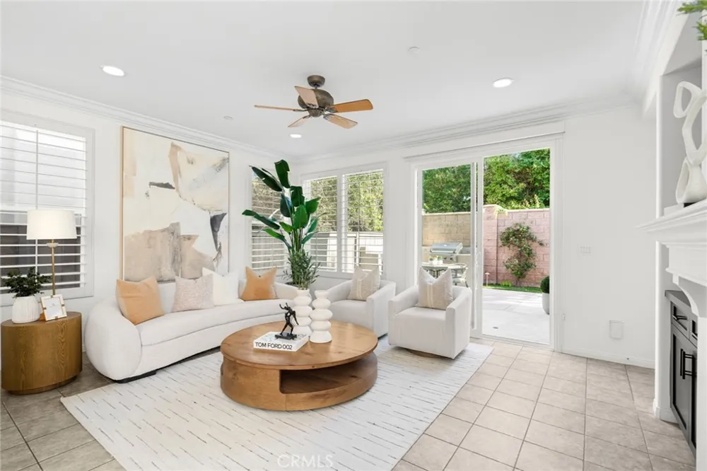 5266 Acorn Huntington Beach, CA 92649