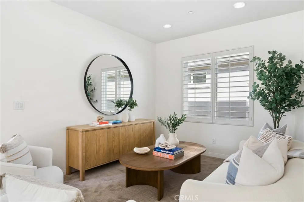 5266 Acorn Huntington Beach, CA 92649