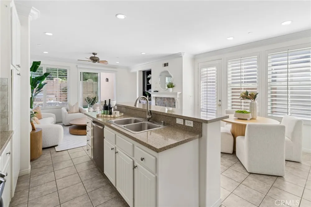 5266 Acorn Huntington Beach, CA 92649