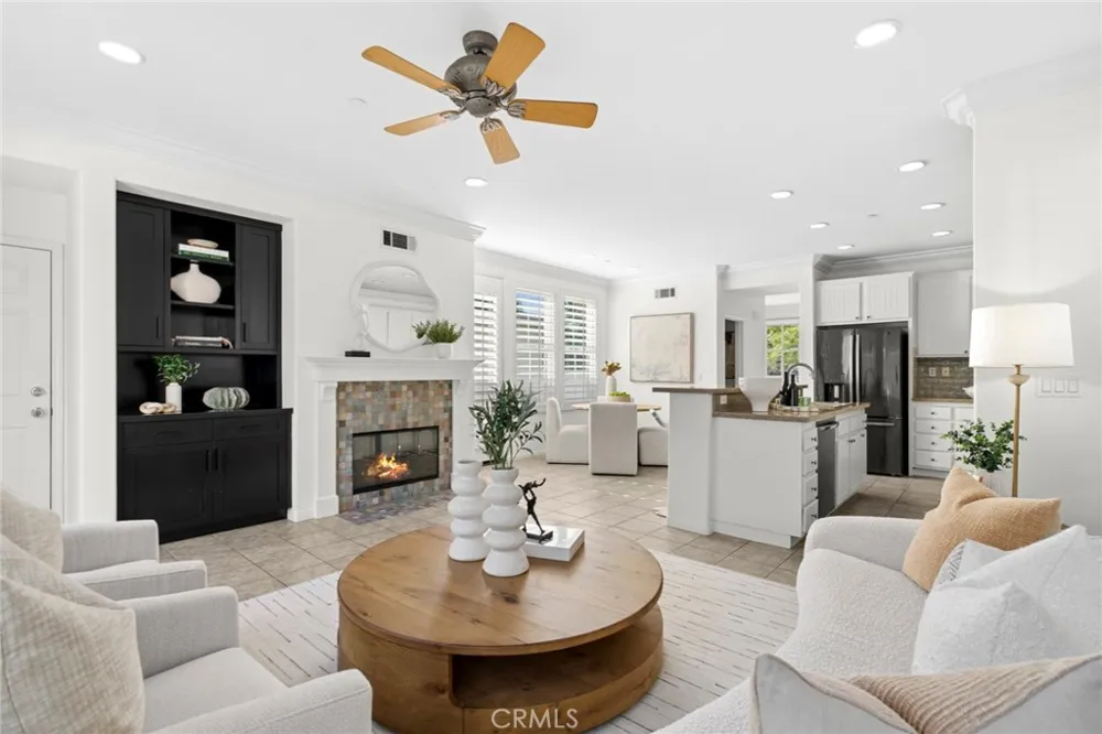 5266 Acorn Huntington Beach, CA 92649