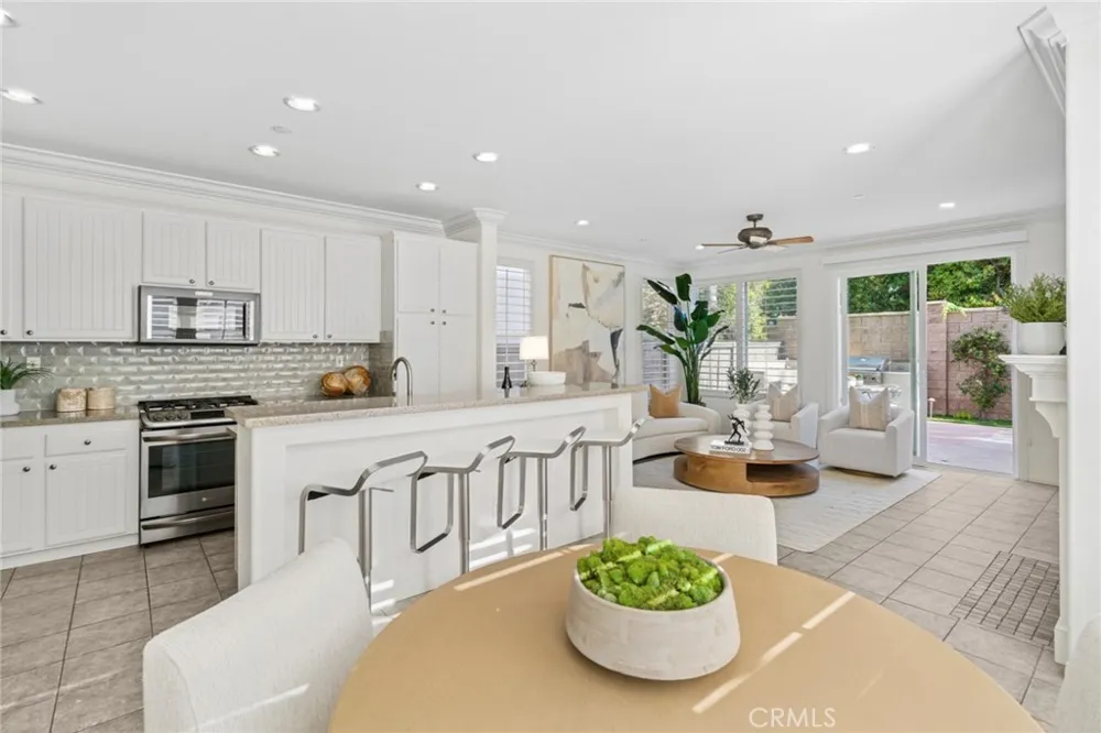 5266 Acorn Huntington Beach, CA 92649