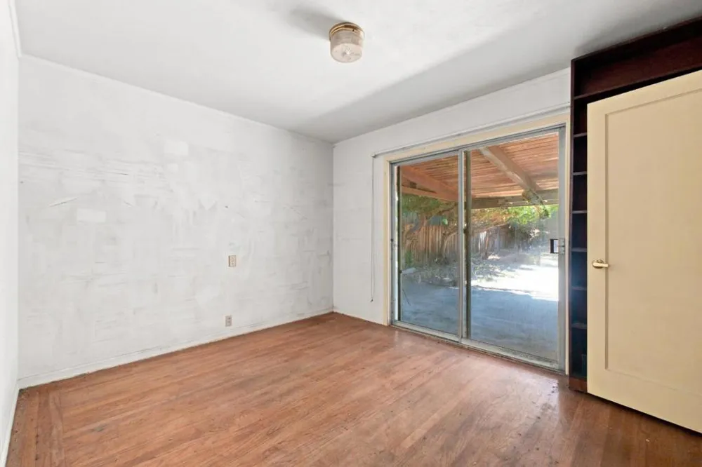 2102 Walnut Grove Avenue San Jose, CA 95128