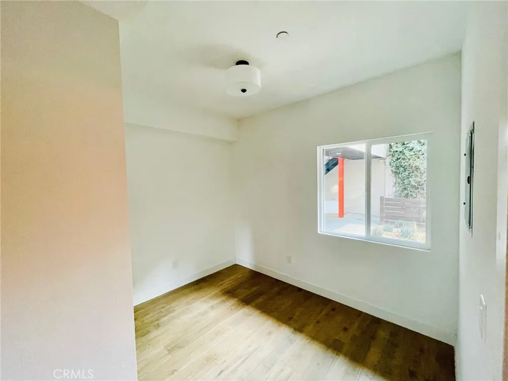 944 Pacific Long Beach, CA 90813