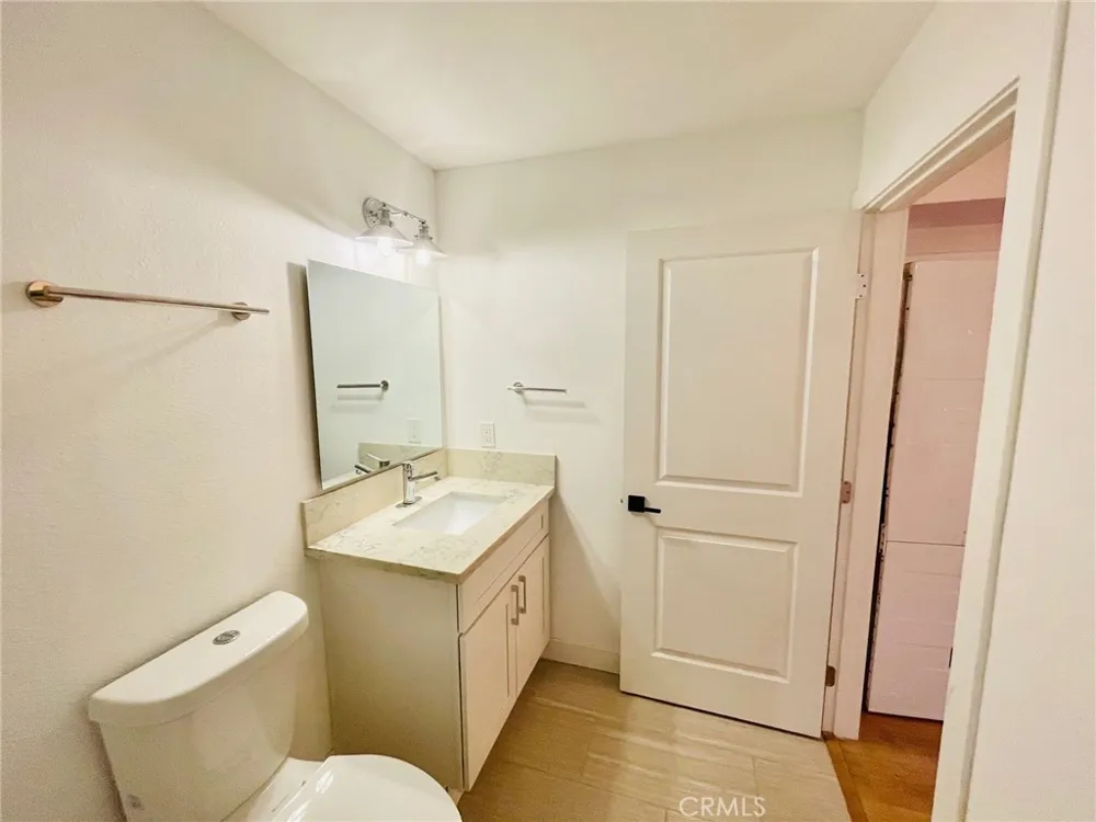 944 Pacific Long Beach, CA 90813