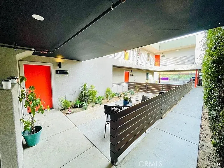944 Pacific Long Beach, CA 90813