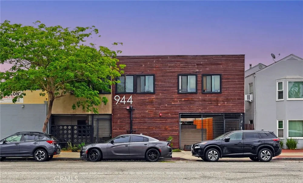 944 Pacific Long Beach, CA 90813