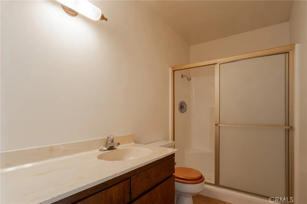 15560 Elmwood Drive Victorville, CA 92395