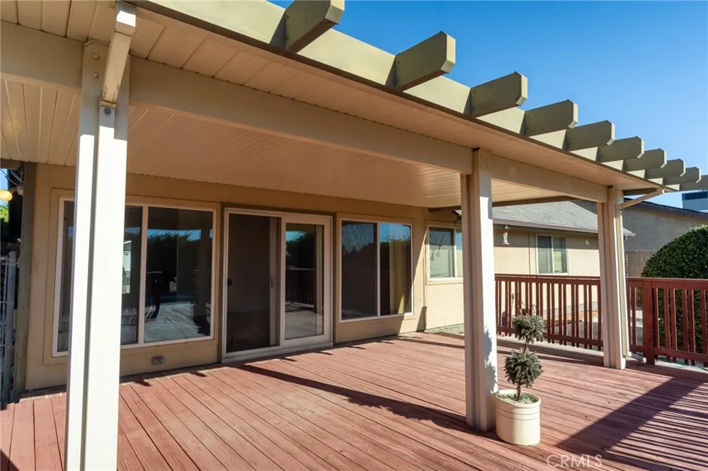 15560 Elmwood Drive Victorville, CA 92395