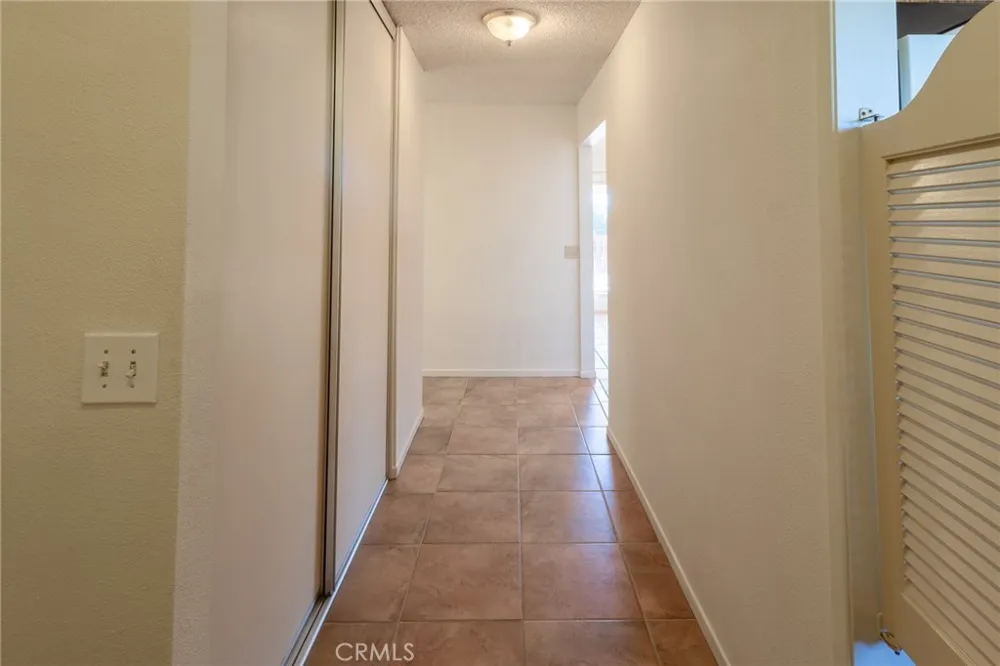 15560 Elmwood Drive Victorville, CA 92395