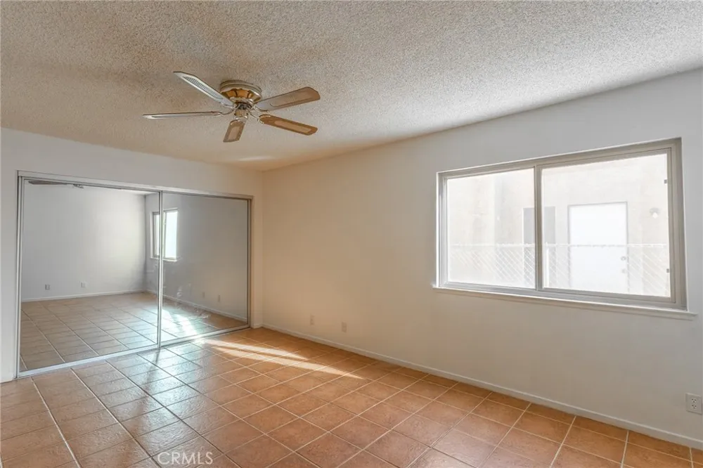 15560 Elmwood Drive Victorville, CA 92395