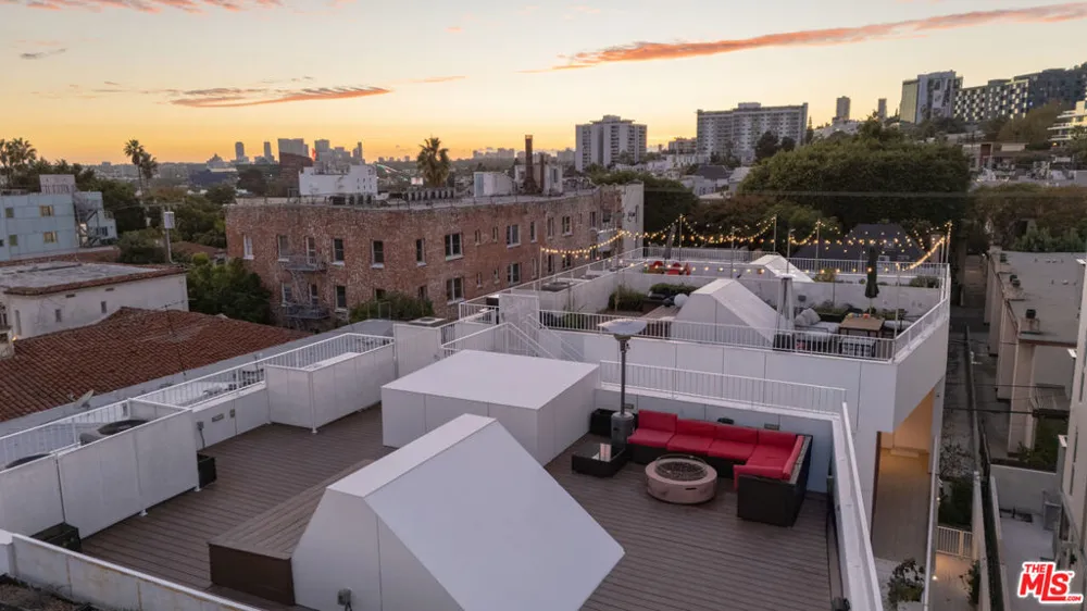 1253 Sweetzer Avenue #6 West Hollywood, CA 90069