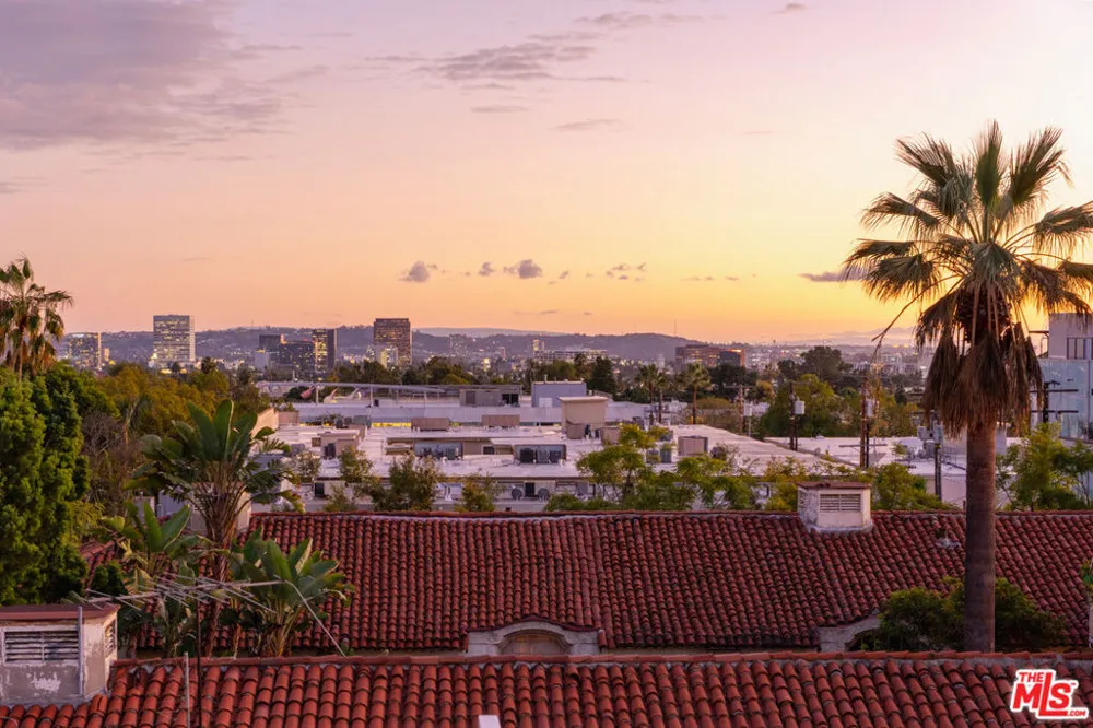 1253 Sweetzer Avenue #6 West Hollywood, CA 90069