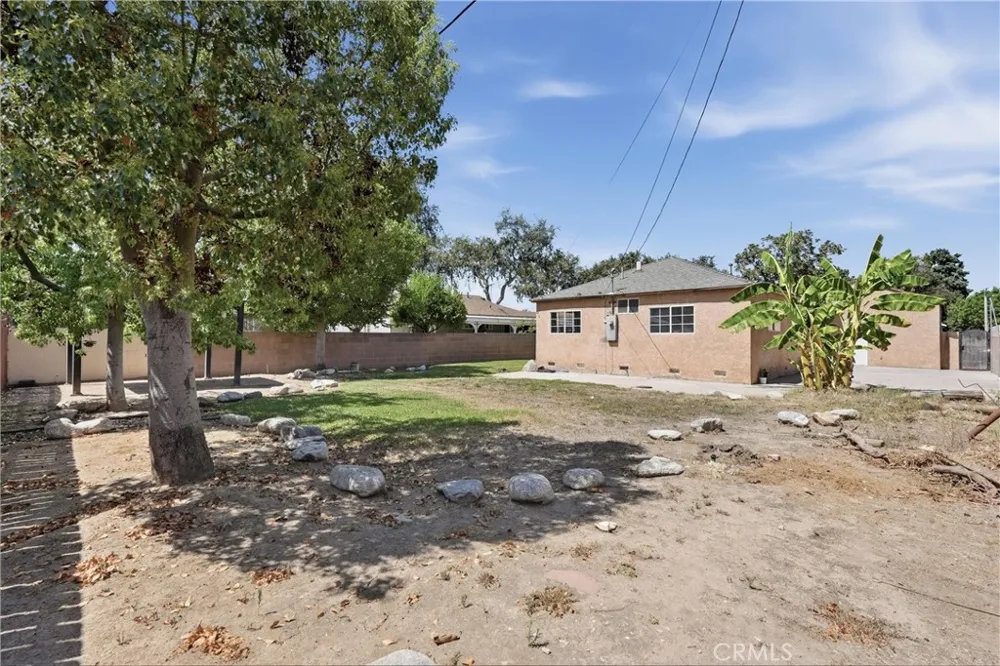 206 E Rosslynn Fullerton, CA 92832