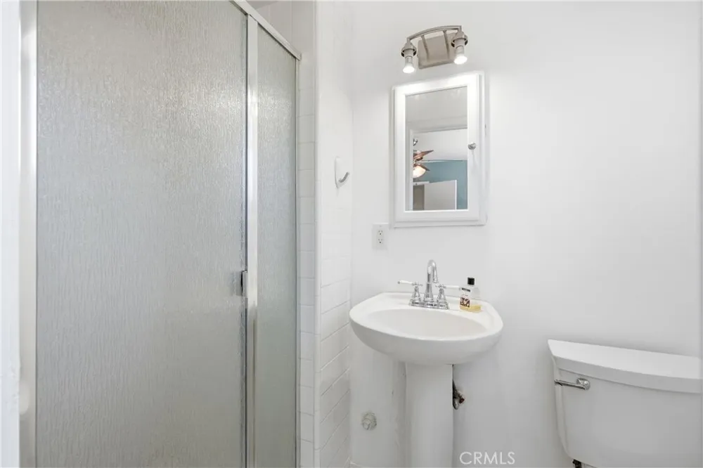206 E Rosslynn Fullerton, CA 92832