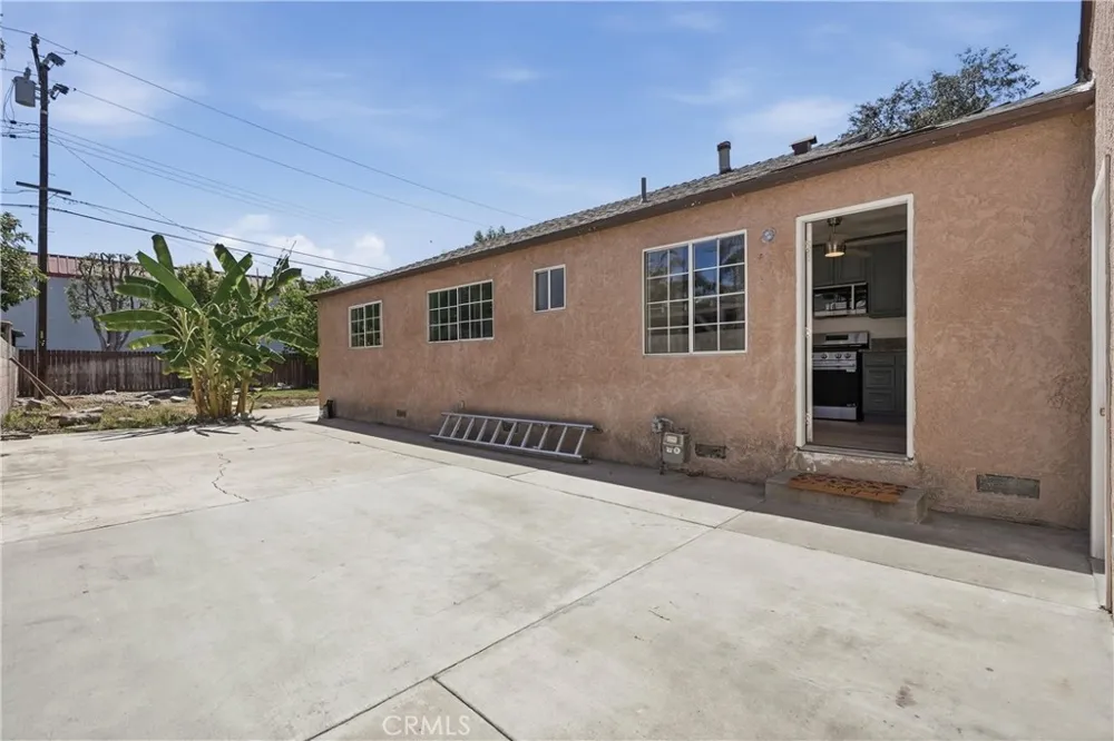 206 E Rosslynn Fullerton, CA 92832