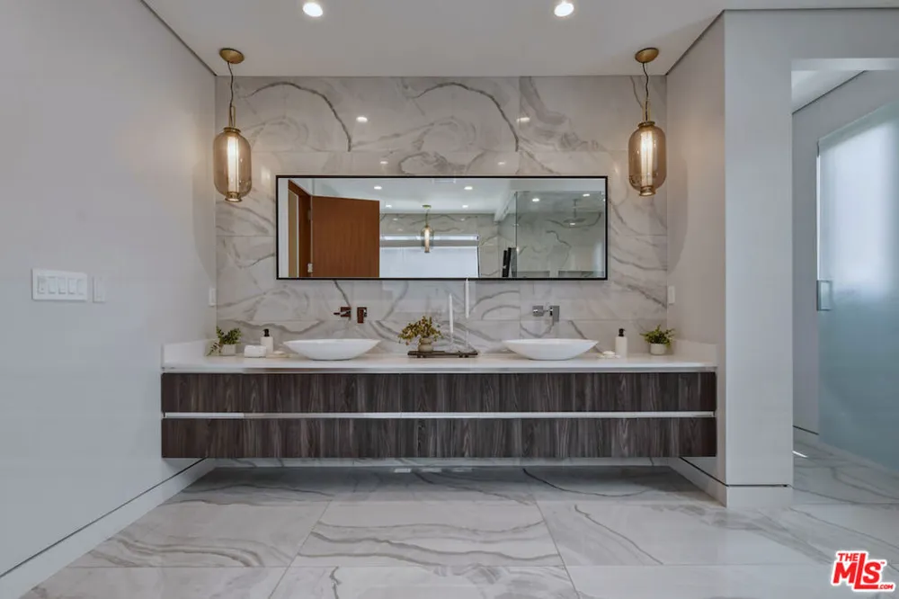 4233 Costello Avenue Sherman Oaks, CA 91423