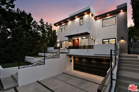 4233 Costello Avenue