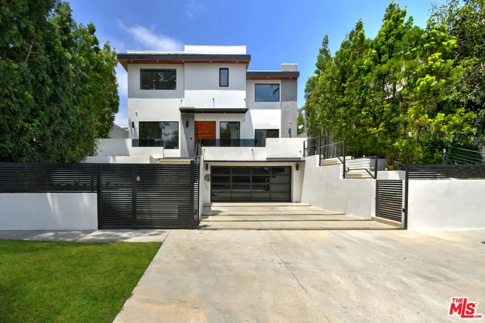 4233 Costello Avenue Sherman Oaks, CA 91423