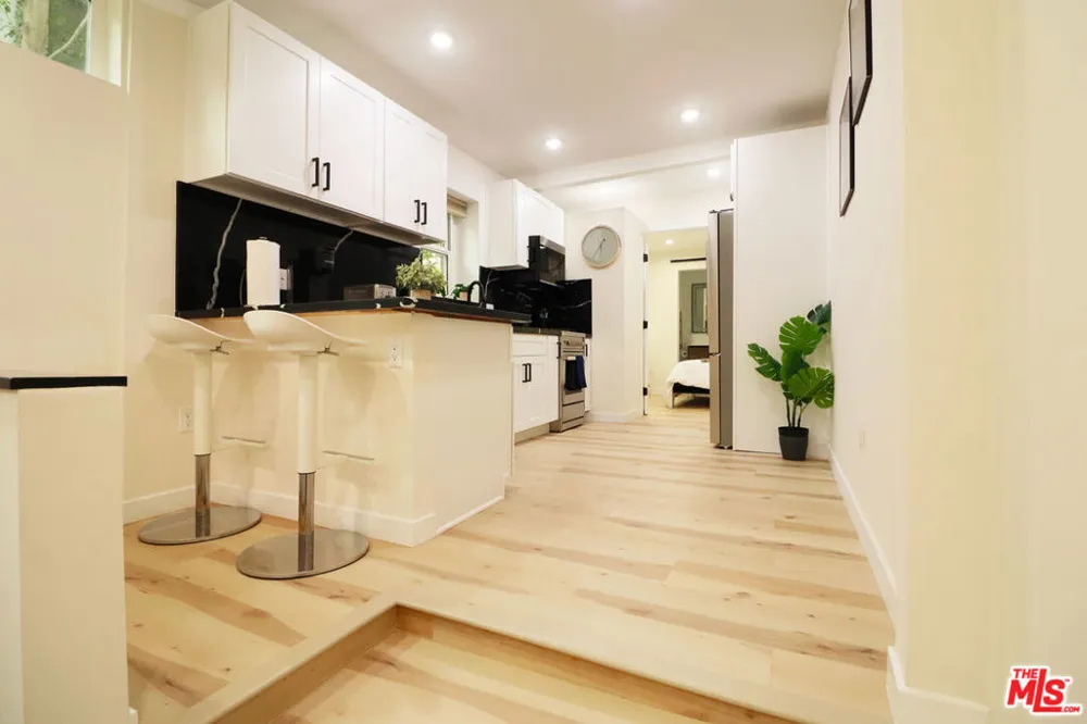 9040 Phyllis Avenue #A2 West Hollywood, CA 90069