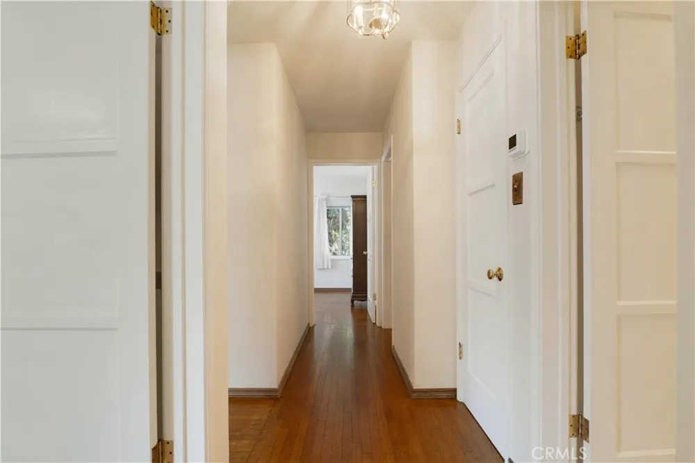 6438 Orion Avenue Van Nuys, CA 91406
