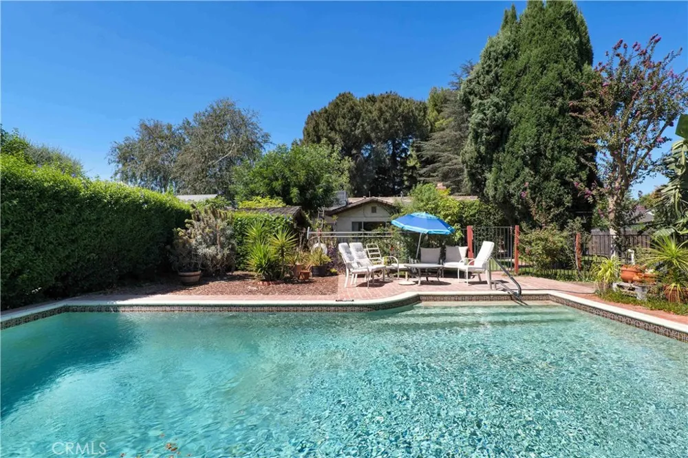 6438 Orion Avenue Van Nuys, CA 91406