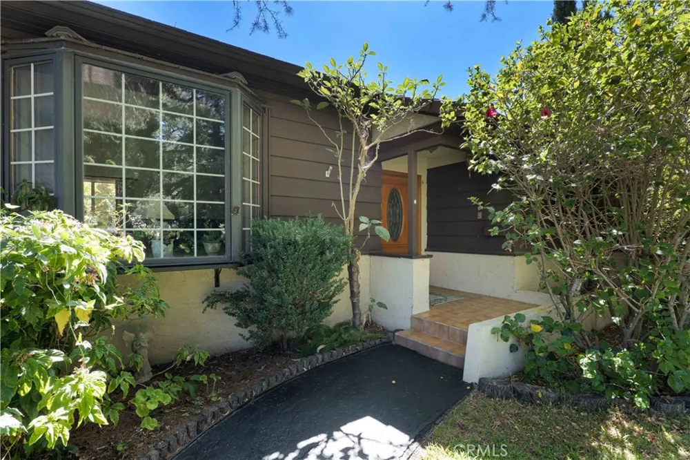 6438 Orion Avenue Van Nuys, CA 91406