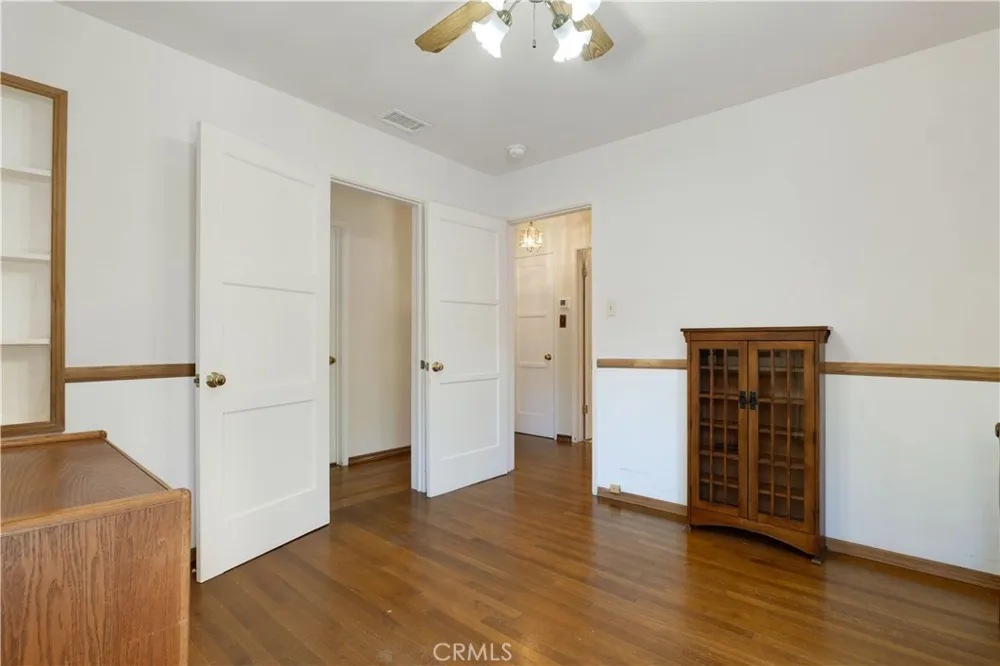 6438 Orion Avenue Van Nuys, CA 91406