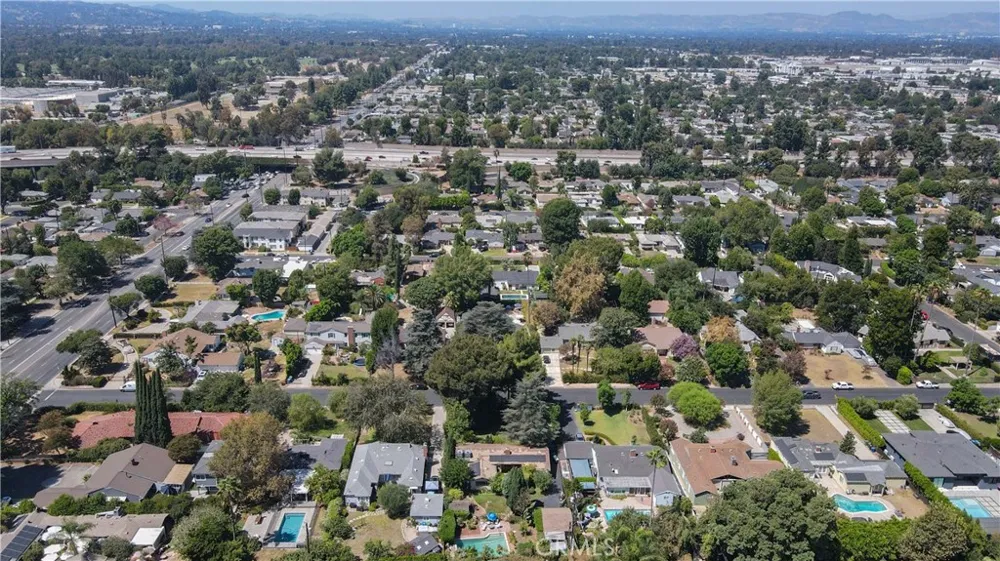 6438 Orion Avenue Van Nuys, CA 91406