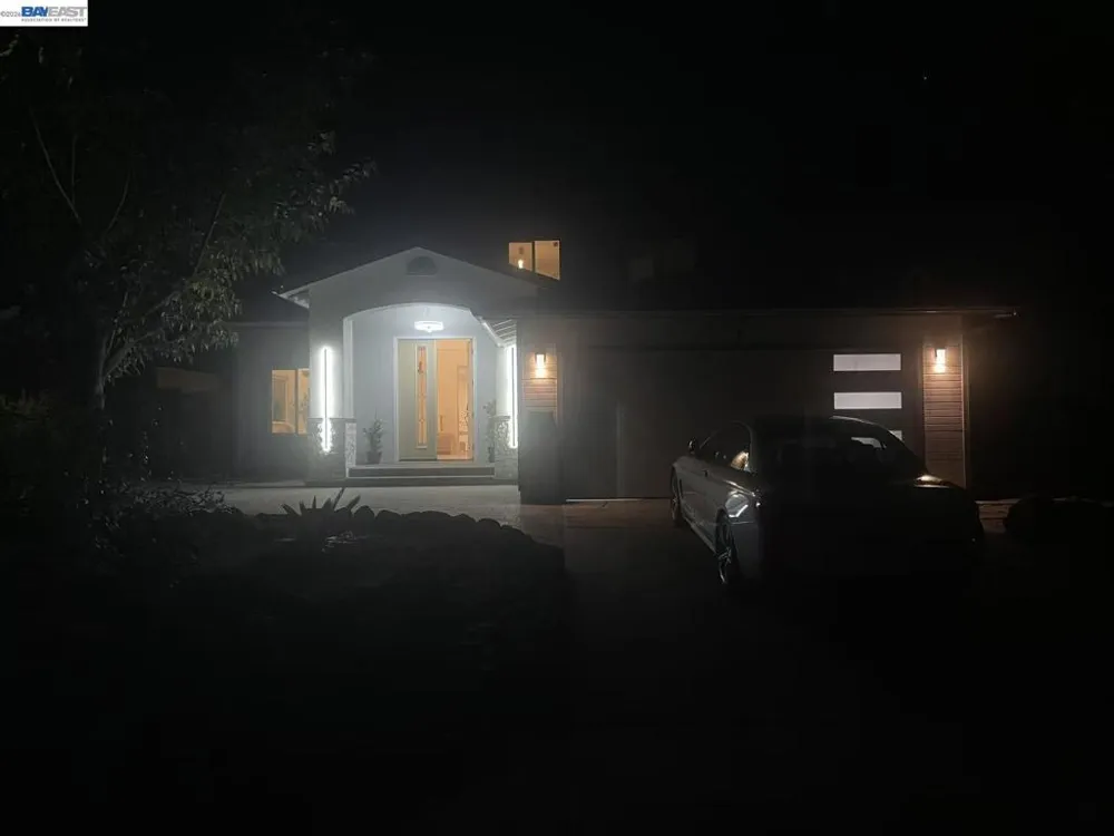 2521 Coconut Dr San Jose, CA 95148