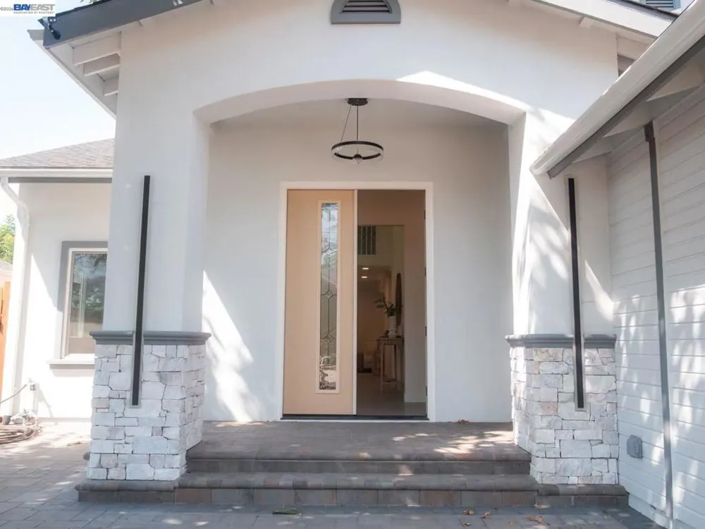 2521 Coconut Dr San Jose, CA 95148