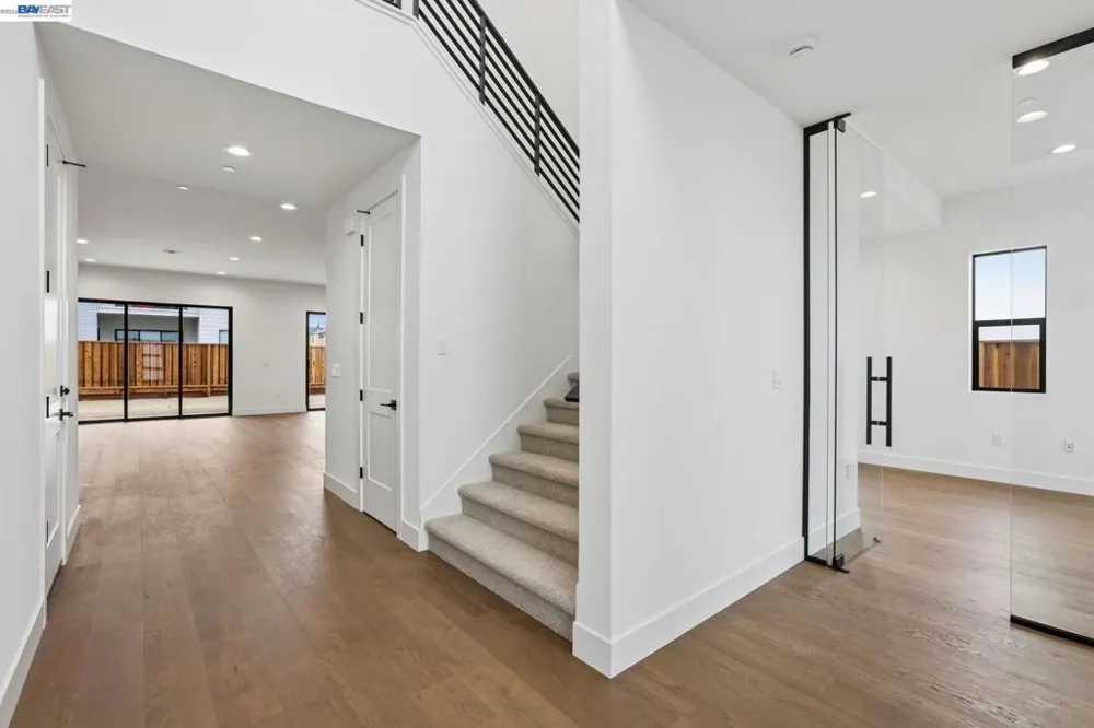 2314 Sand Dune Ave Marina, CA 93933
