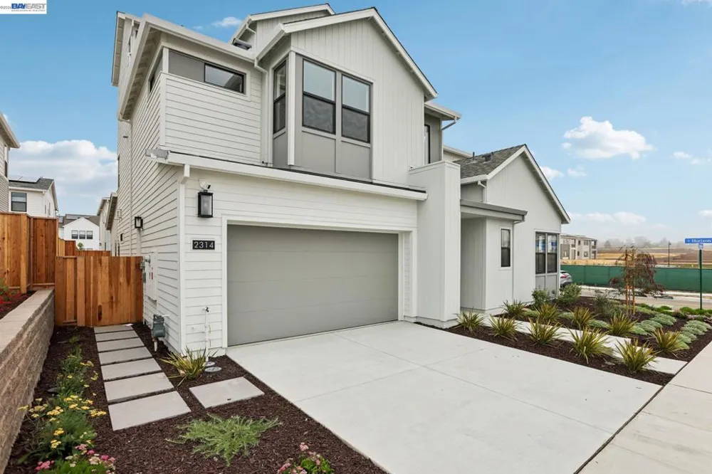 2314 Sand Dune Ave Marina, CA 93933