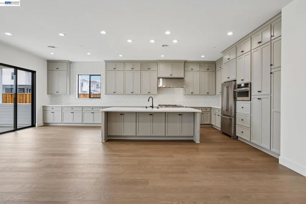 2314 Sand Dune Ave Marina, CA 93933