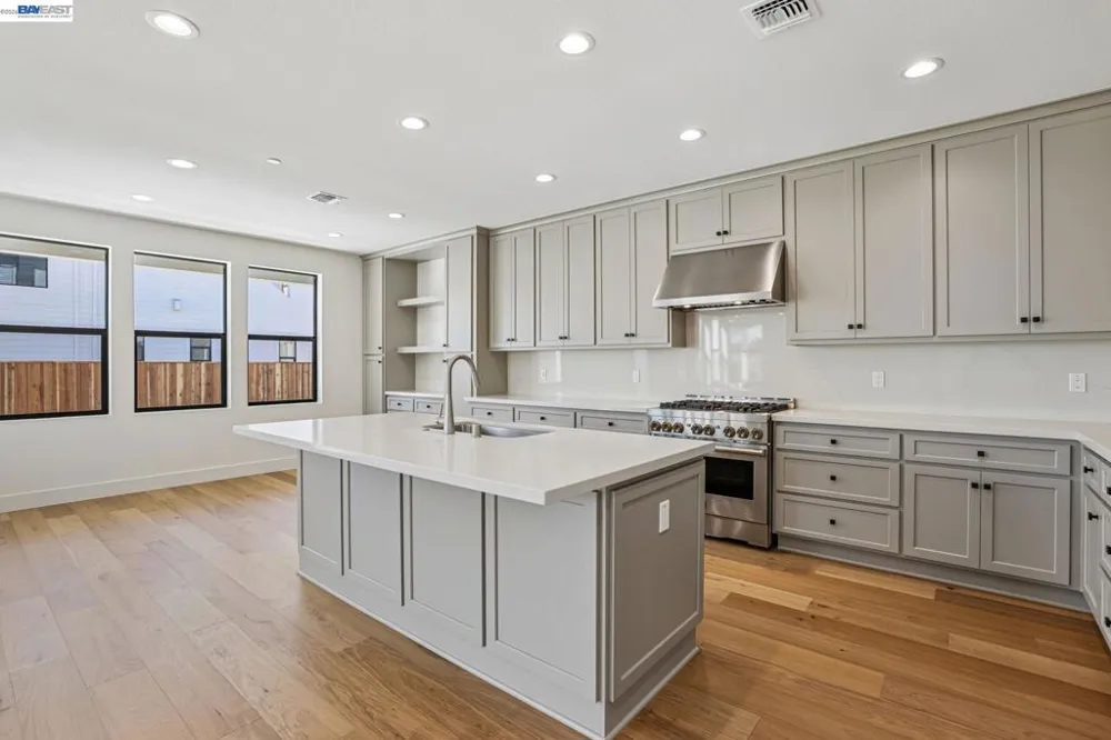203 Mollusk Circle Marina, CA 93933