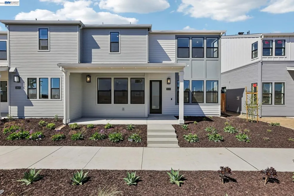 203 Mollusk Circle Marina, CA 93933