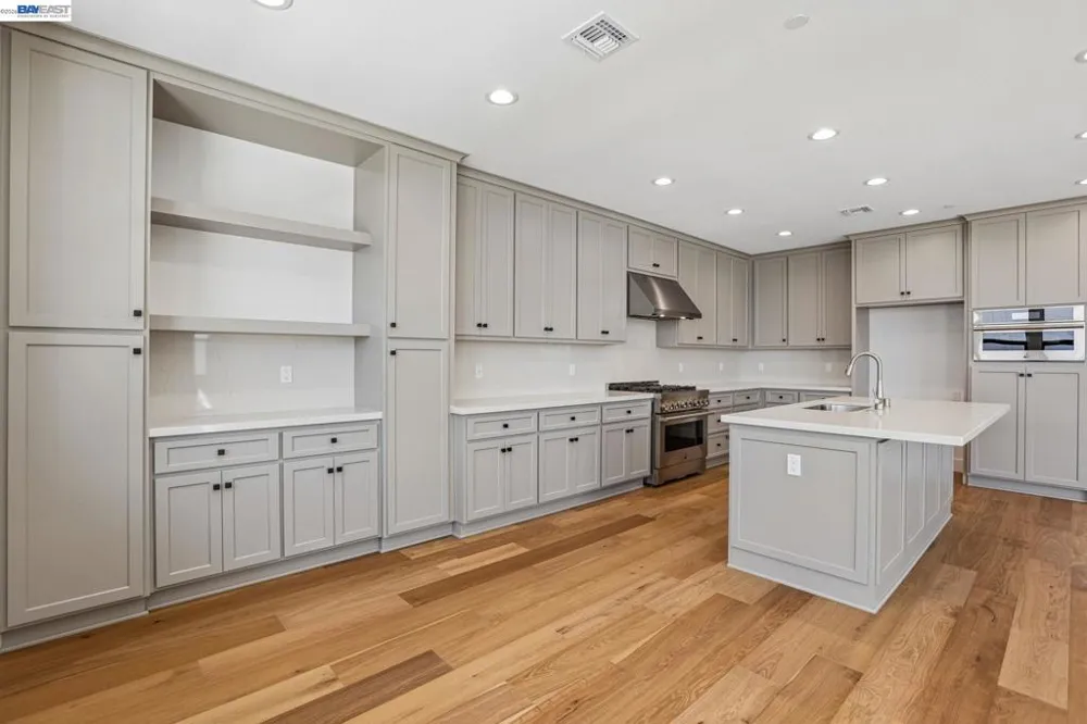 203 Mollusk Circle Marina, CA 93933
