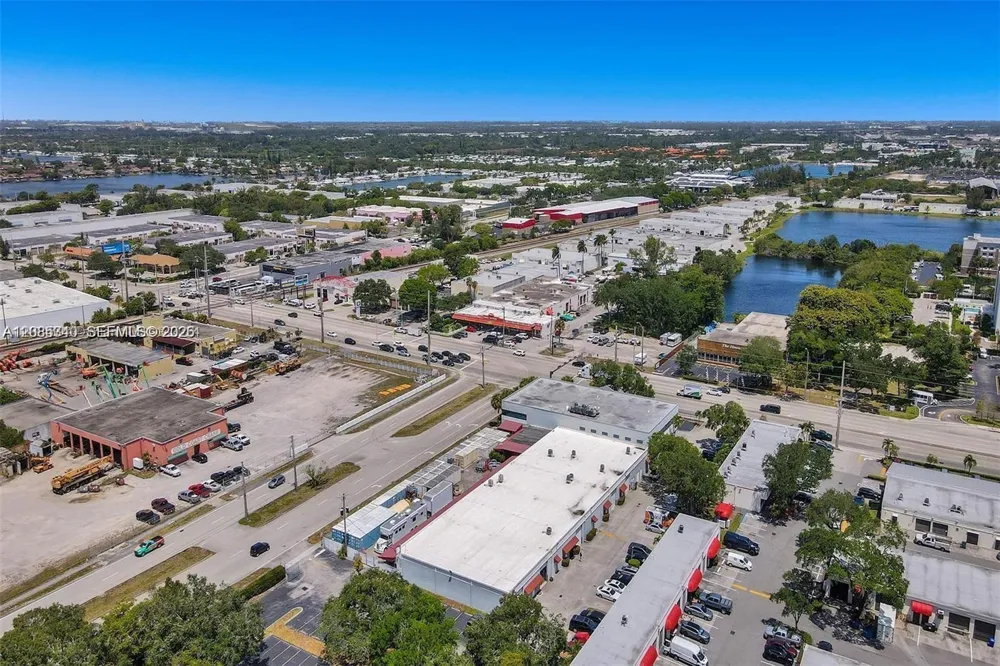2870 Stirling Rd Hollywood, FL 33020