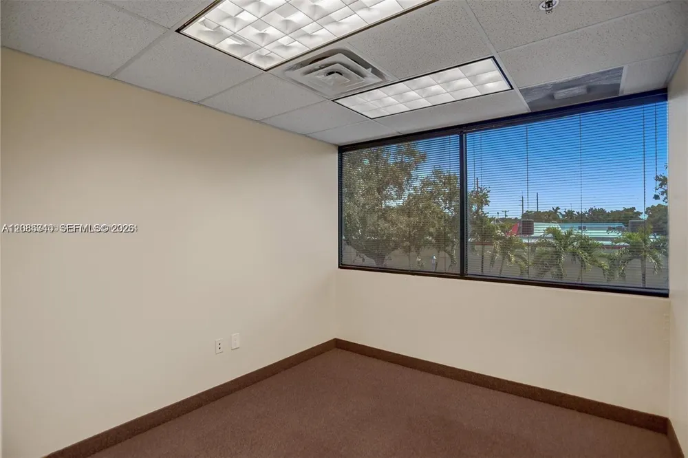 2870 Stirling Rd Hollywood, FL 33020