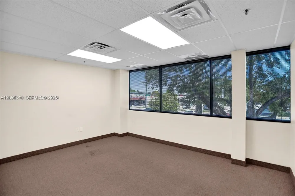 2870 Stirling Rd Hollywood, FL 33020