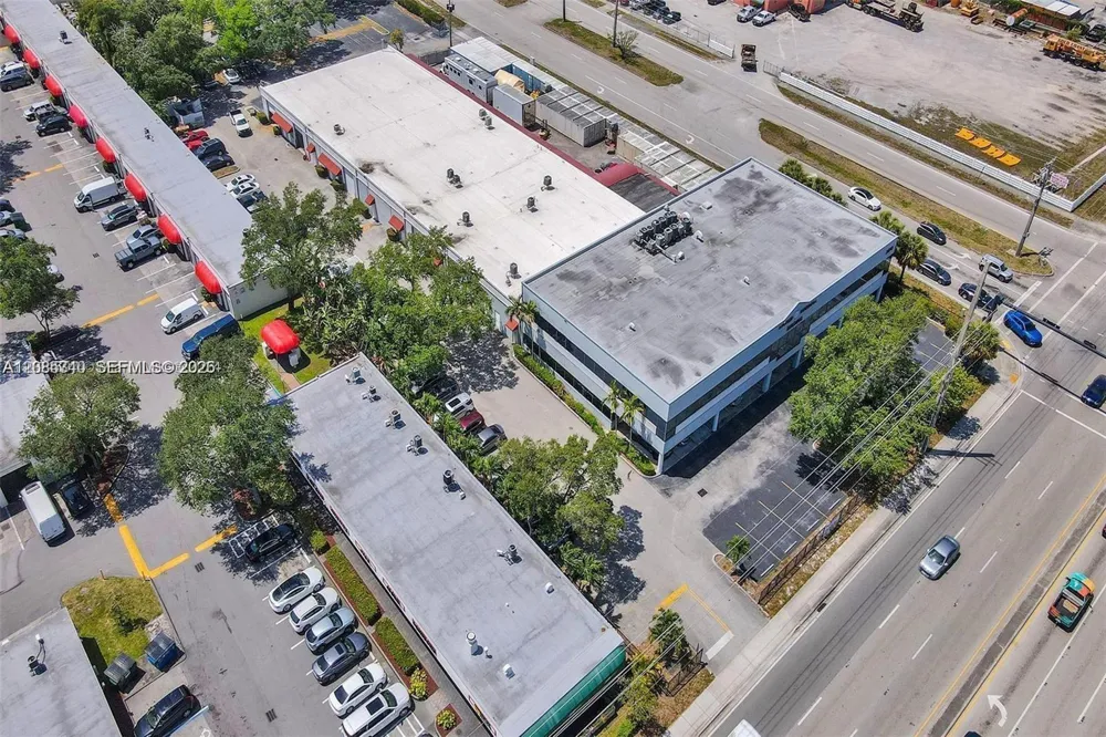 2870 Stirling Rd Hollywood, FL 33020
