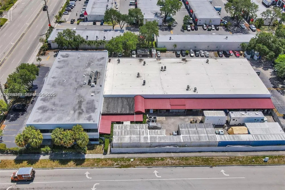2870 Stirling Rd Hollywood, FL 33020