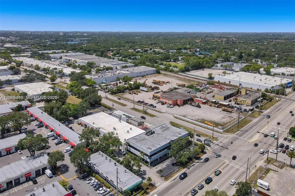 2870 Stirling Rd Hollywood, FL 33020