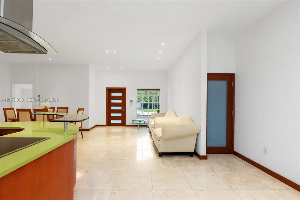 9822 SW 159th Path Miami, FL 33196