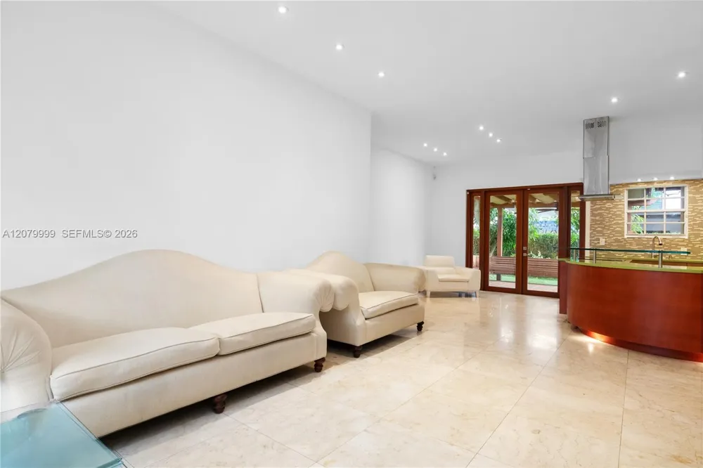9822 SW 159th Path Miami, FL 33196