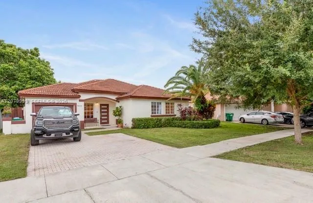9822 SW 159th Path Miami, FL 33196