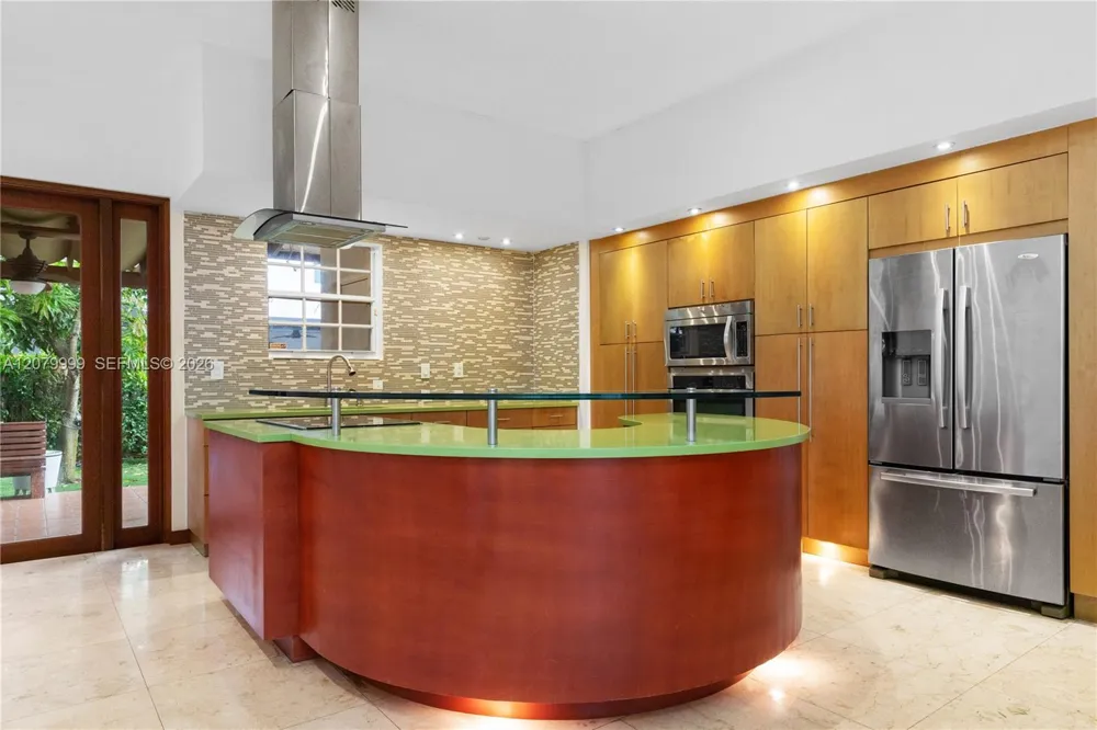 9822 SW 159th Path Miami, FL 33196