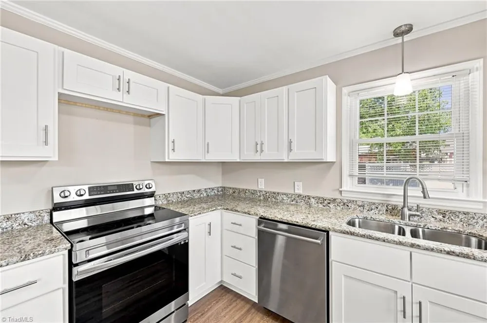 909 Highview Street Haw River, NC 27258