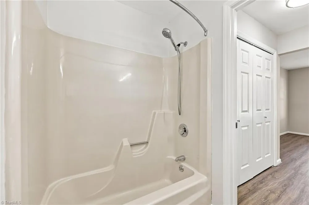 909 Highview Street Haw River, NC 27258
