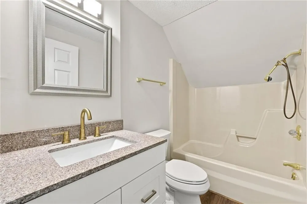 909 Highview Street Haw River, NC 27258